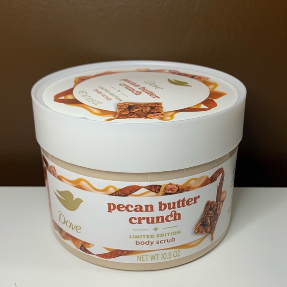 Dove Body Scrub Limited Edition Holiday Treats- Pecan Butter Crunch, 10.5 oz. - Picture 1 of 4
